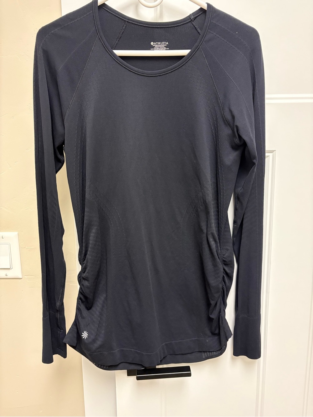 Athleta Black Long-Sleeve Performance Tee